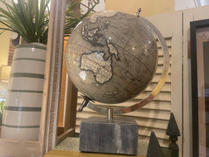Globe - Peiroo