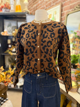 Load image into Gallery viewer, Leopard Sweater
